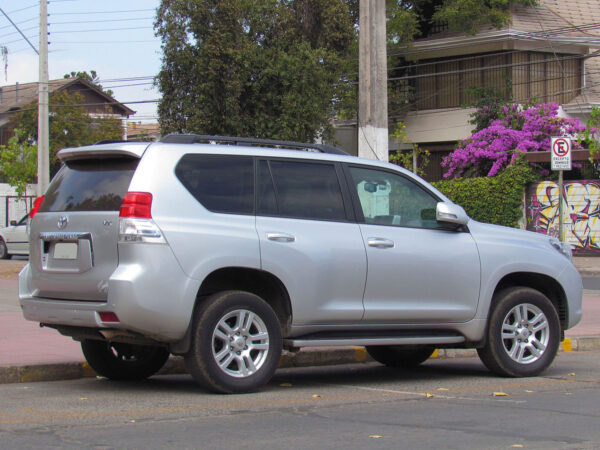 Toyota Land Cruiser Prado 2012 - Image 2