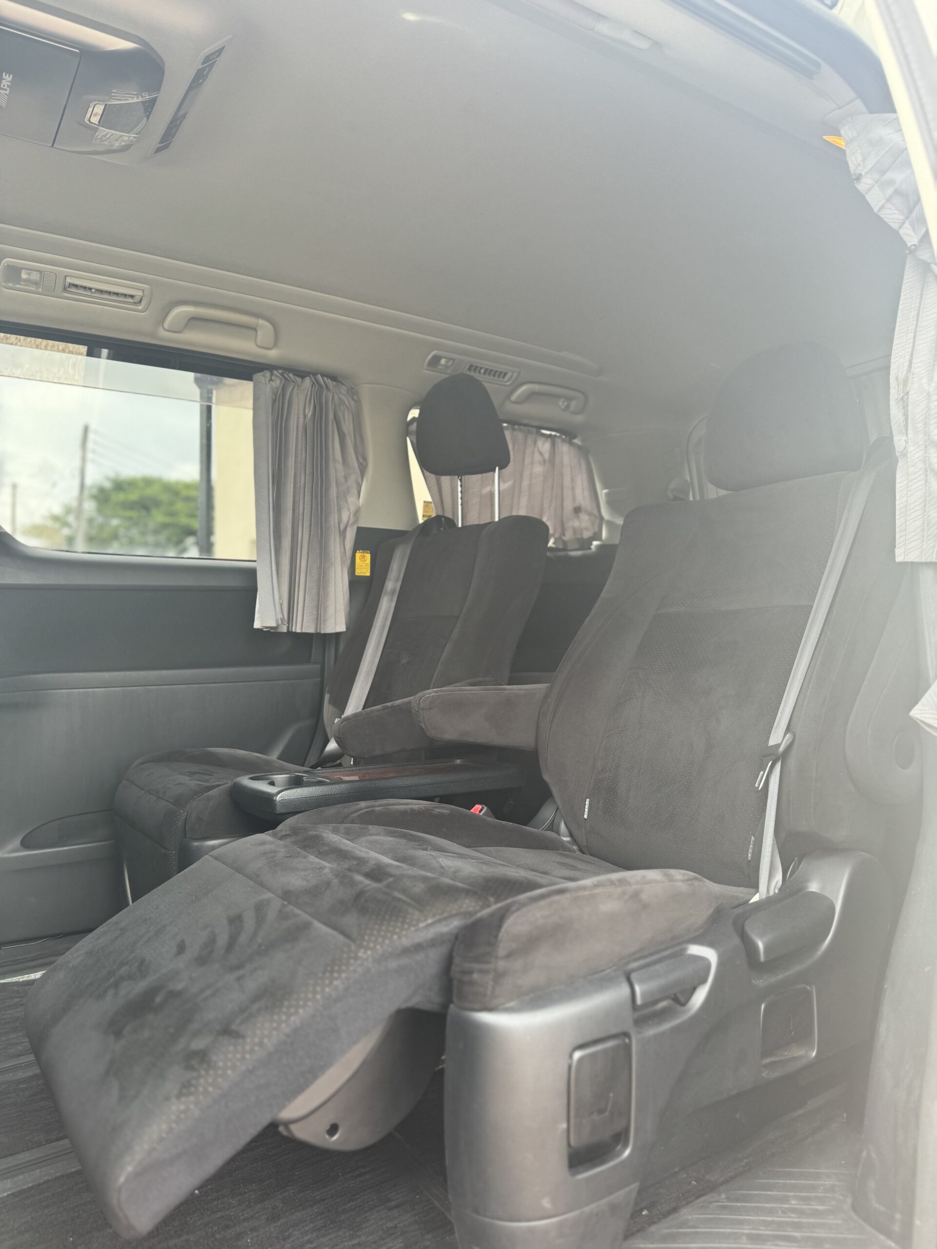 2010 TOYOTA ALPHARD