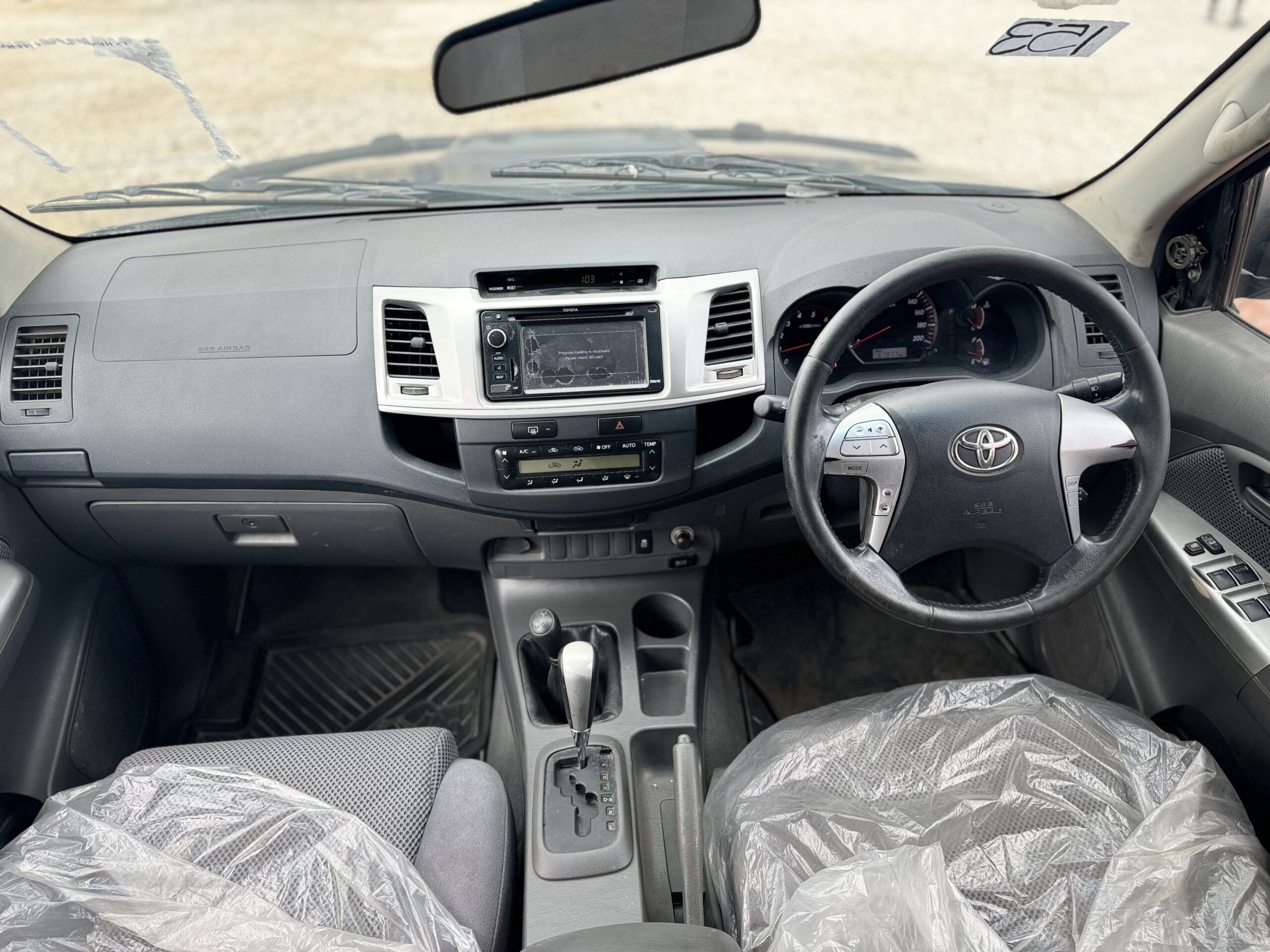 2012 TOYOTA HILUX