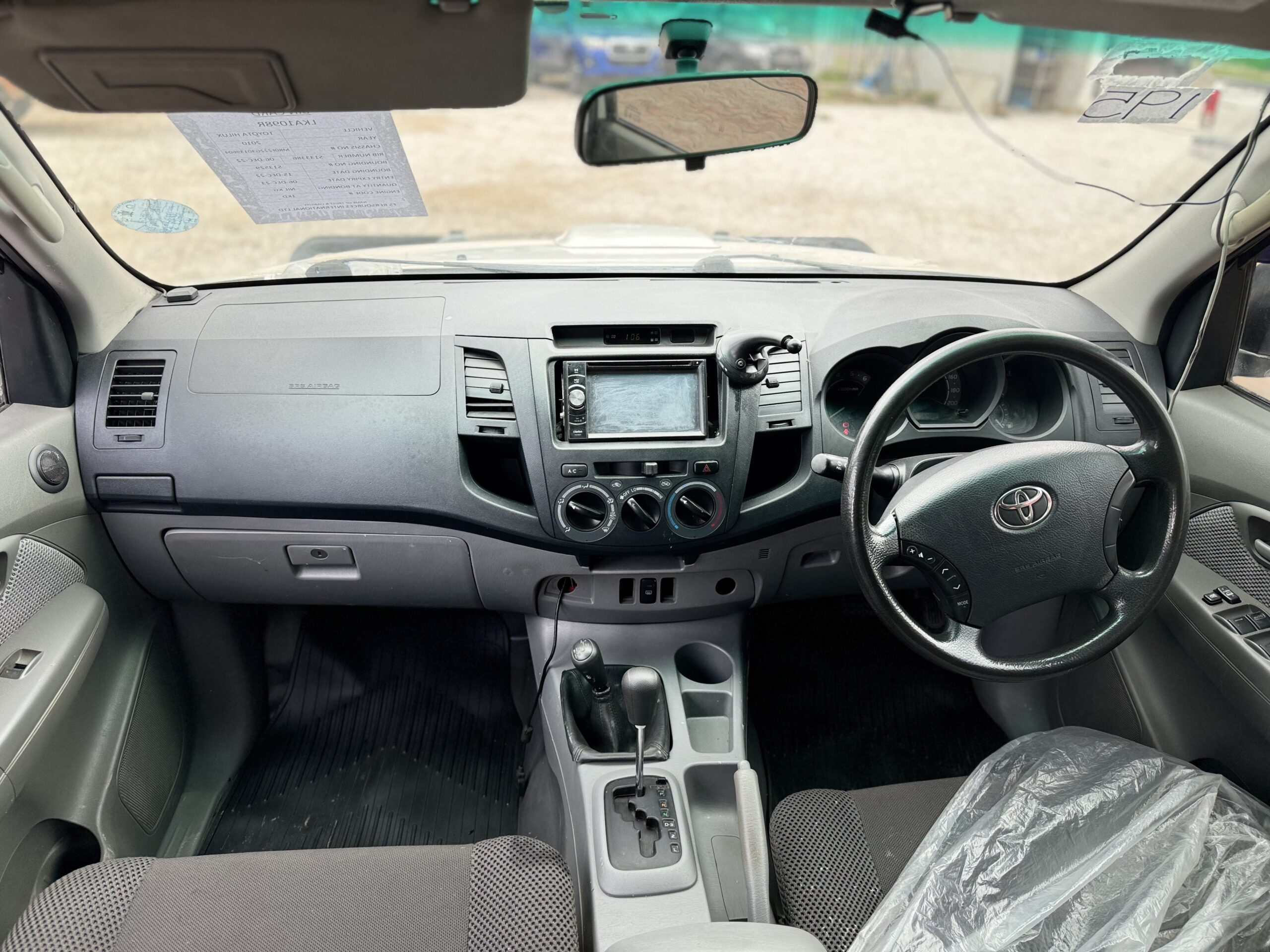 2010 TOYOTA HILUX