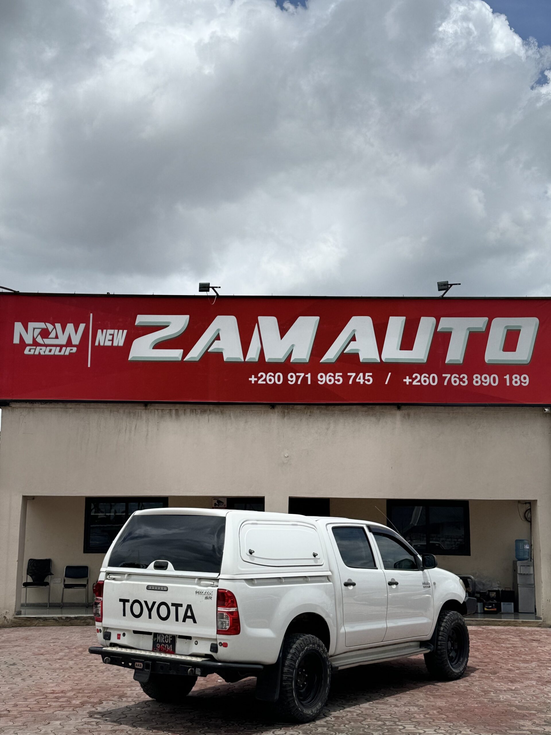 2010 TOYOTA HILUX