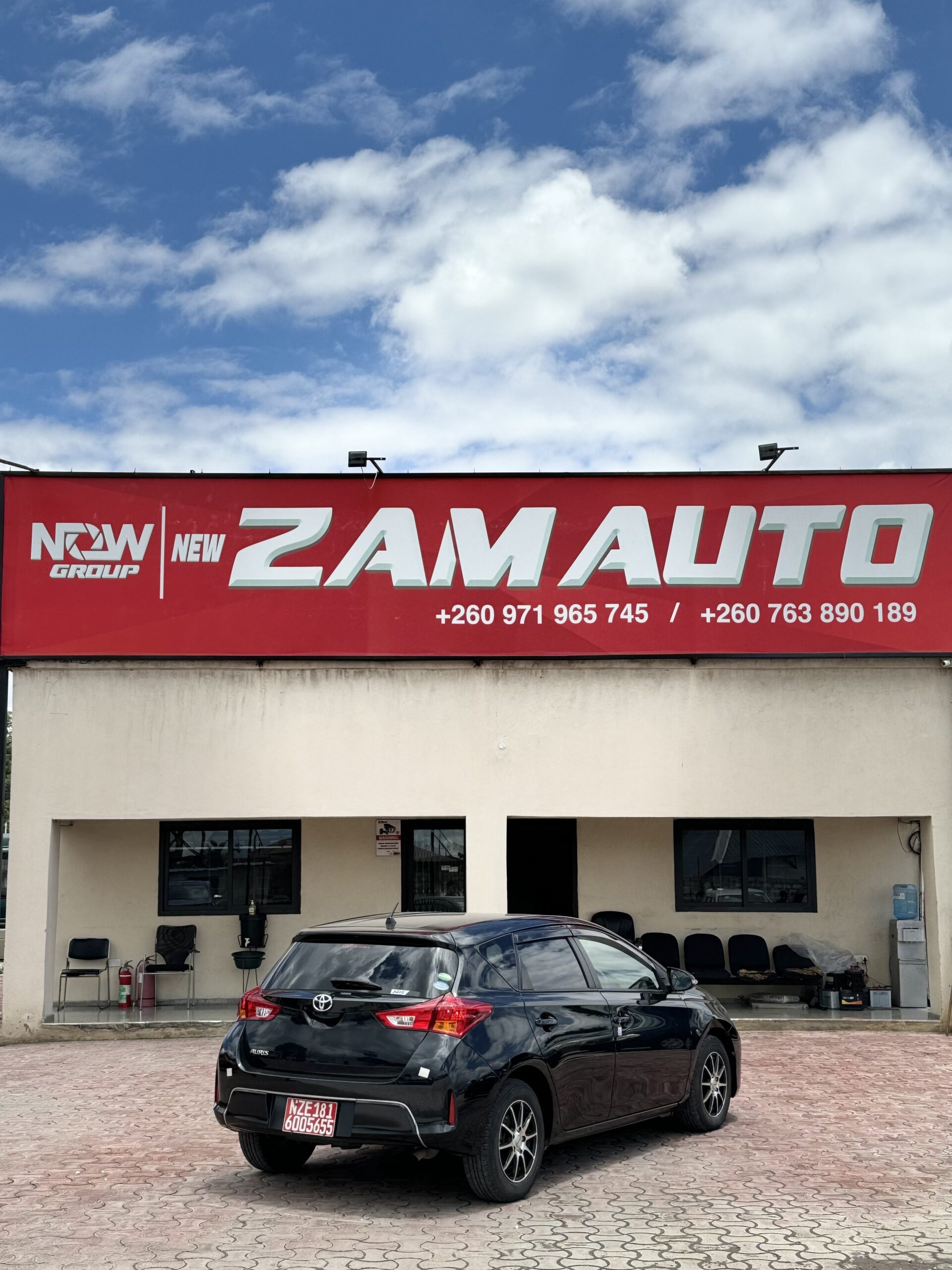 2013 TOYOTA AURIS