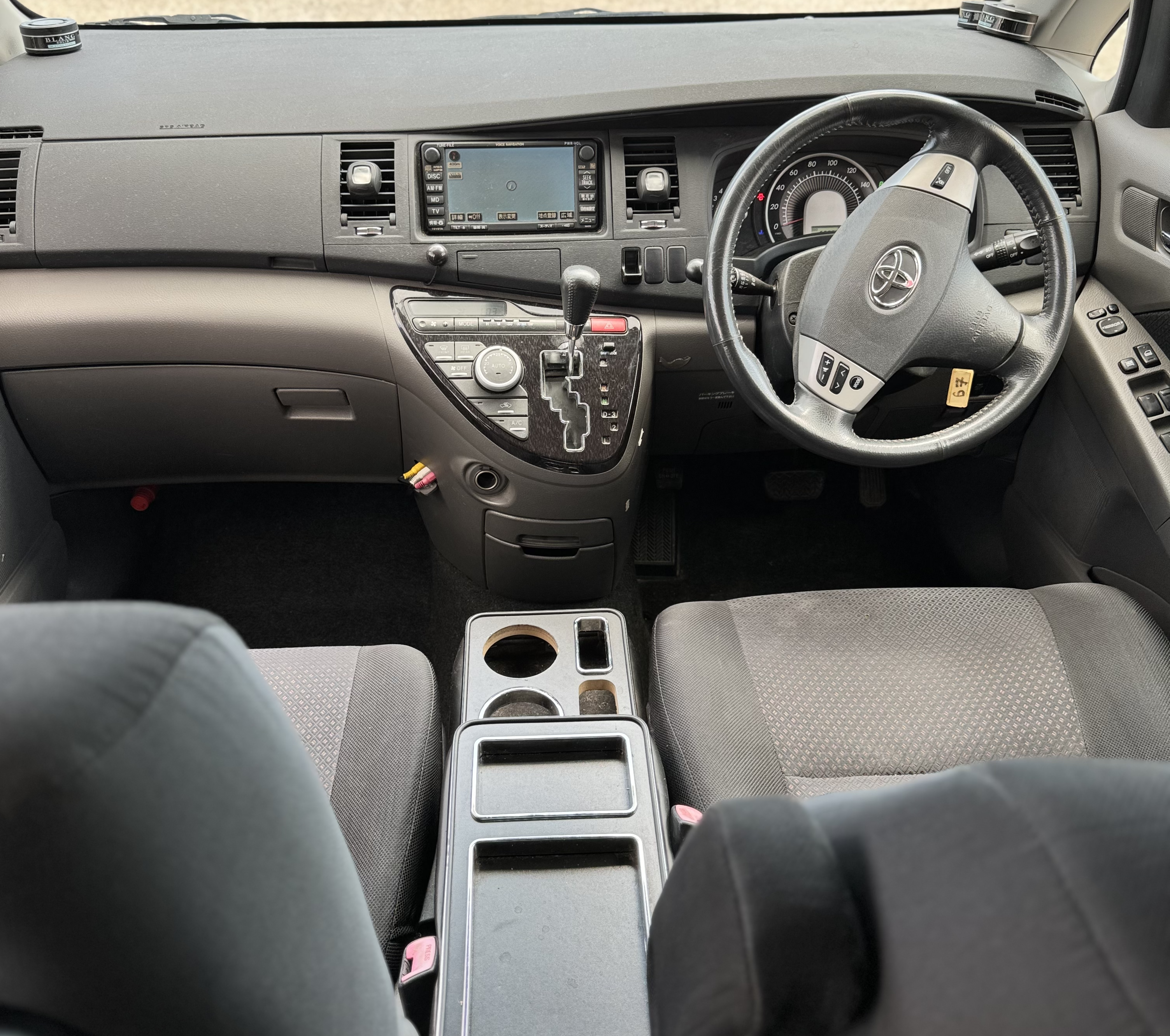 2006 TOYOTA ISIS