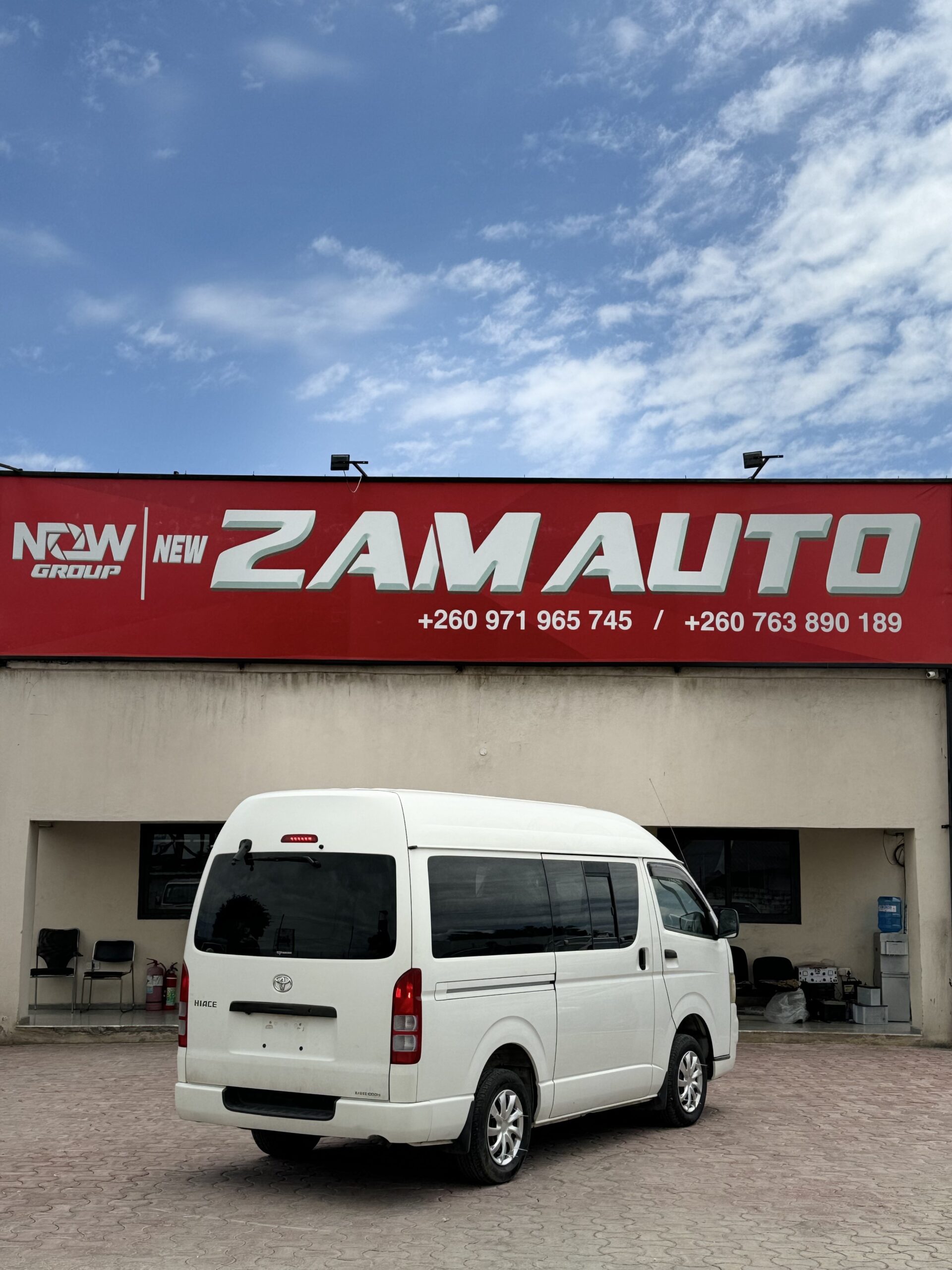 2006 TOYOTA HIACE