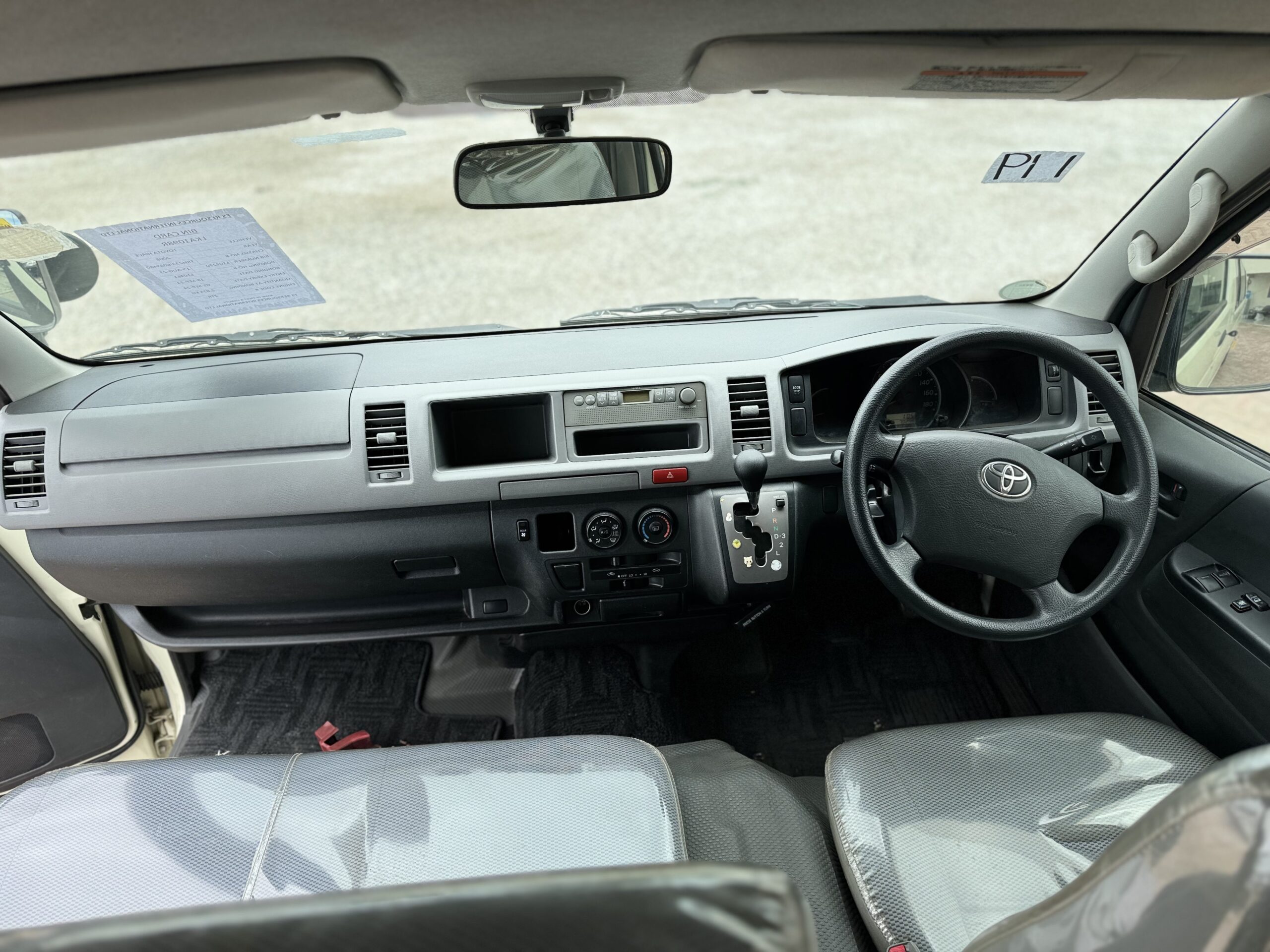2008 TOYOTA HIACE