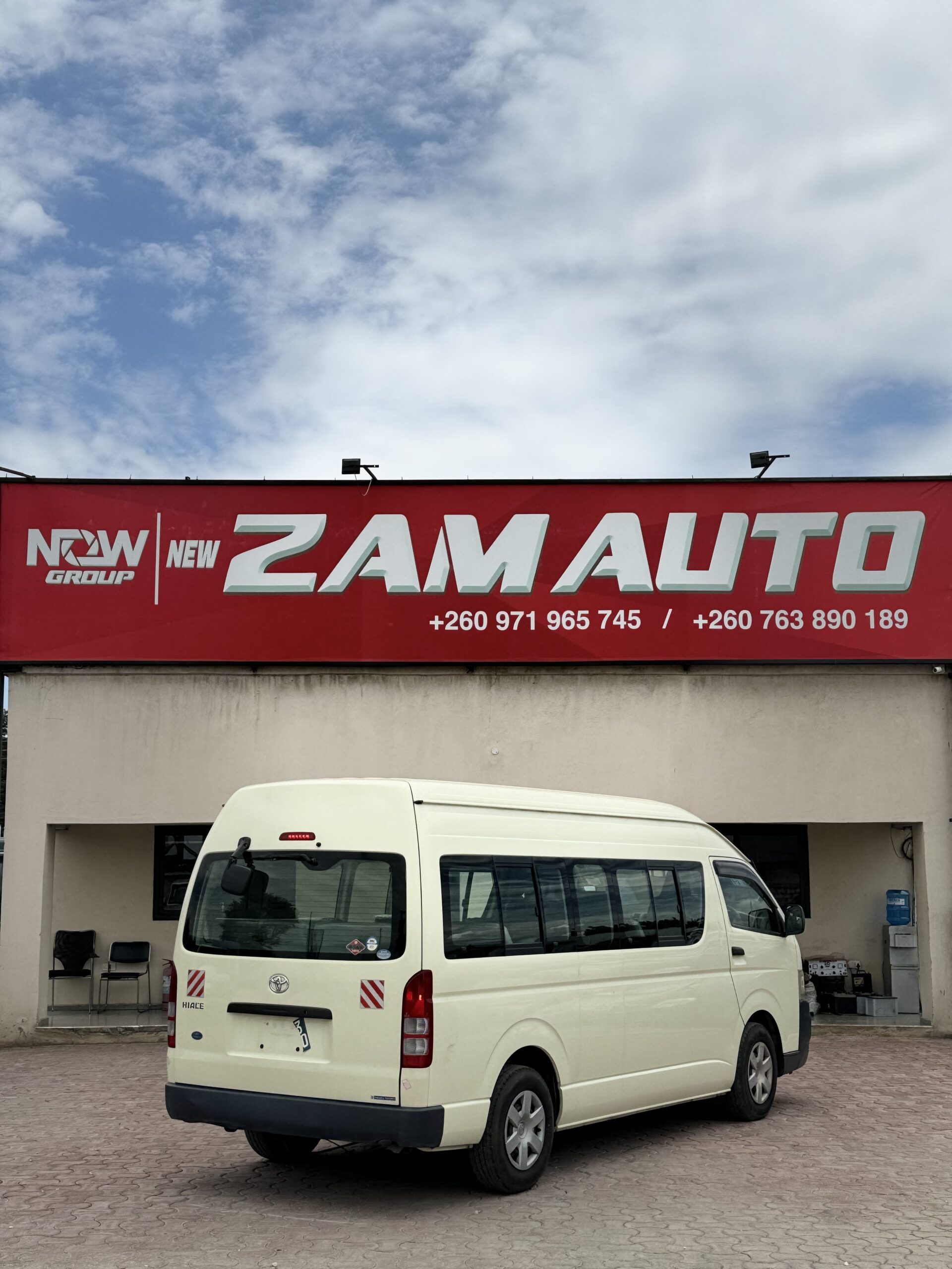 2008 TOYOTA HIACE