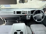 2005 TOYOTA HIACE