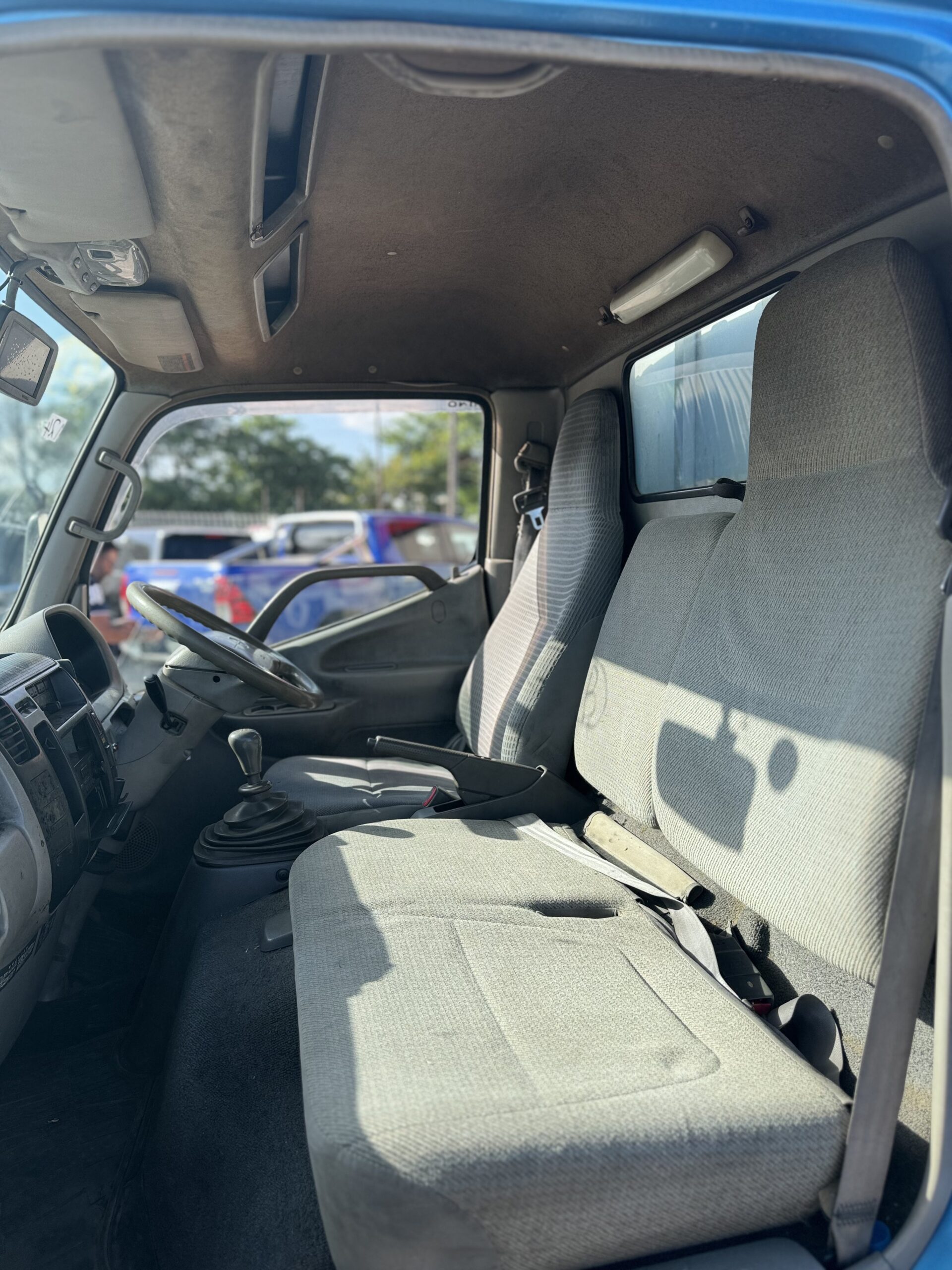 2001 TOYOTA DYNA
