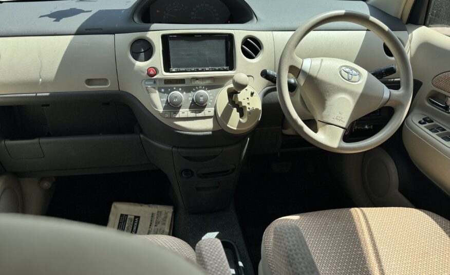 2012 TOYOTA SIENTA