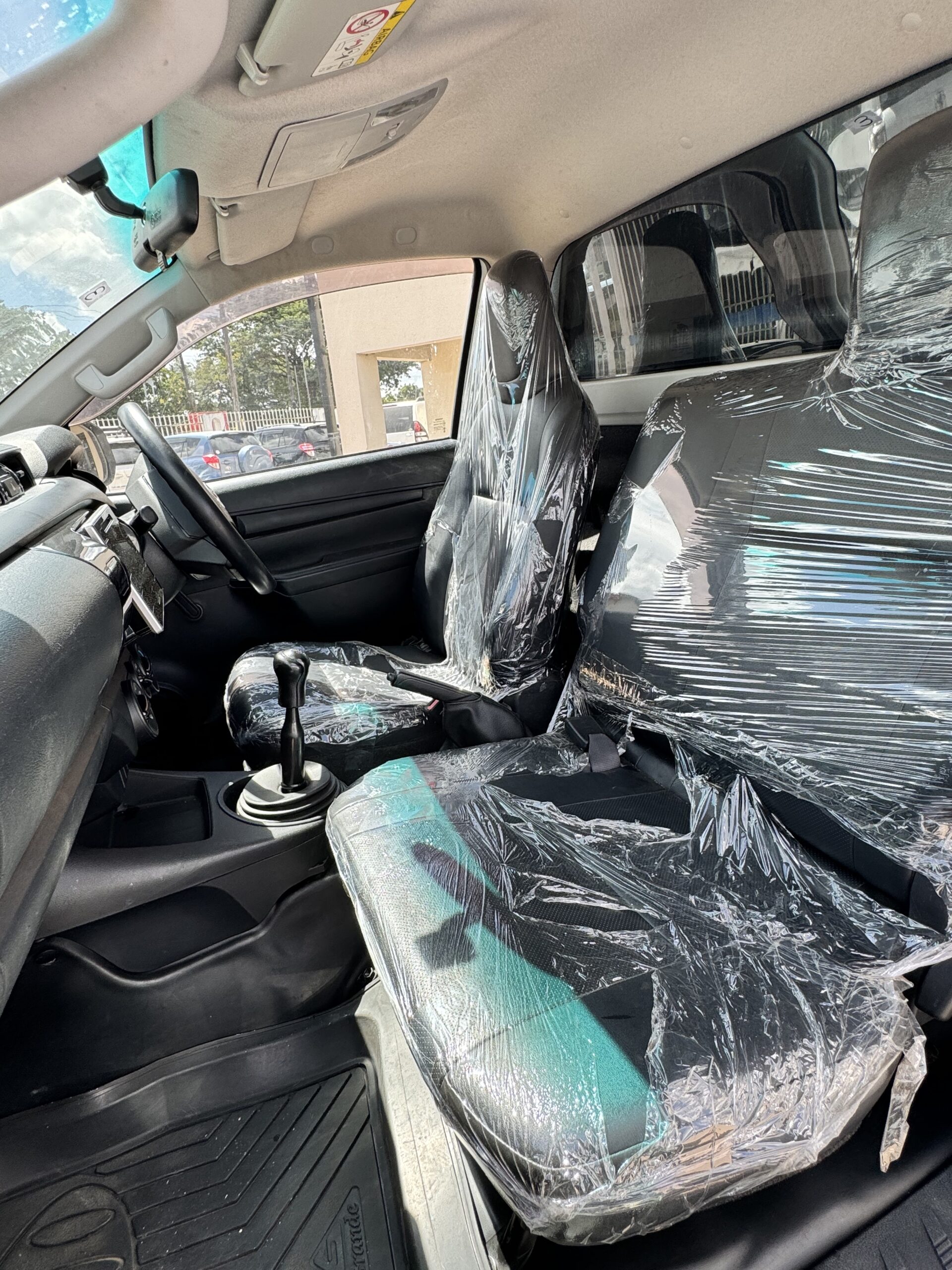 2017 TOYOTA HILUX DOUBLE CABIN