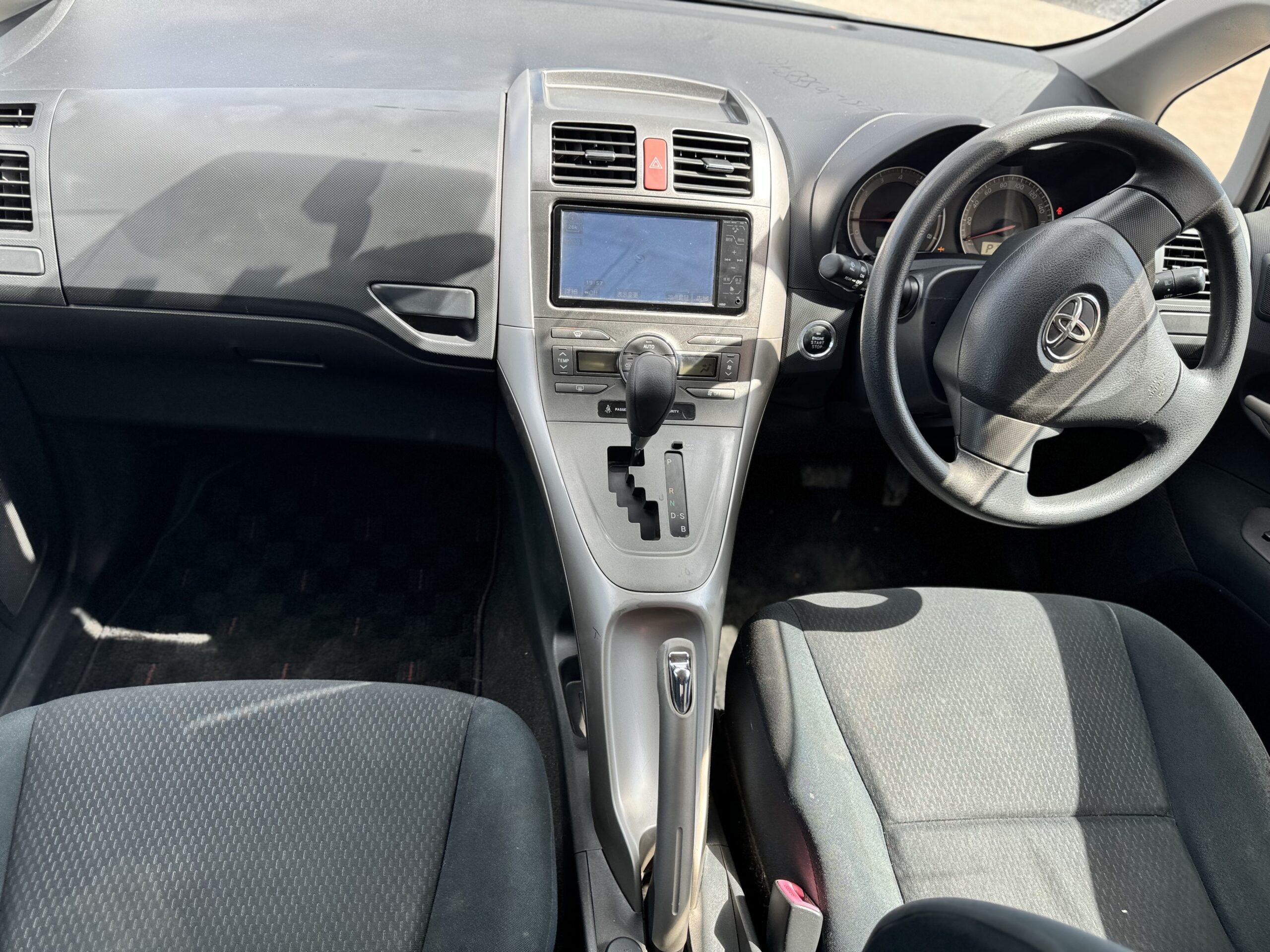 2008 TOYOTA AURIS