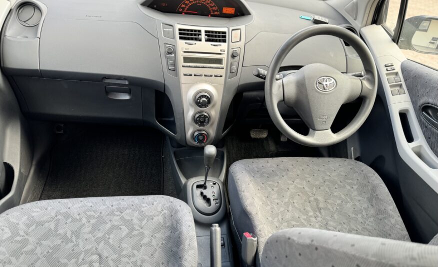 2009 TOYOTA VITZ