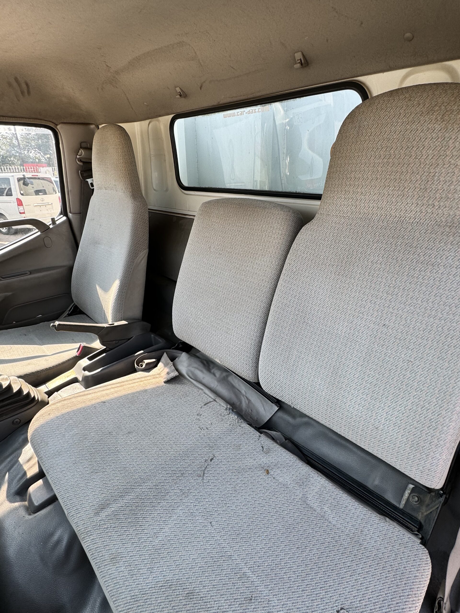 2003 TOYOTA DYNA 3T