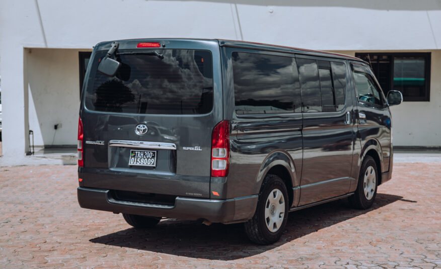 2012 TOYOTA HIACE