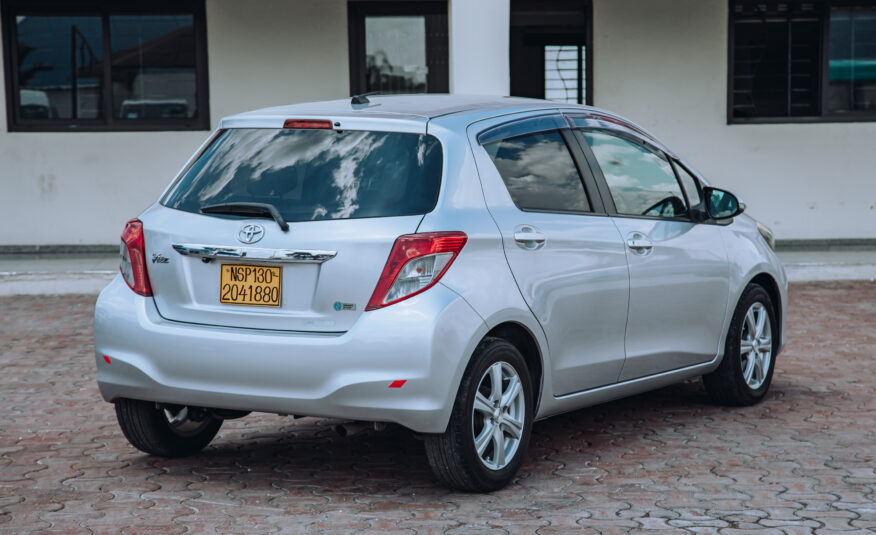 2012 TOYOTA VITZ