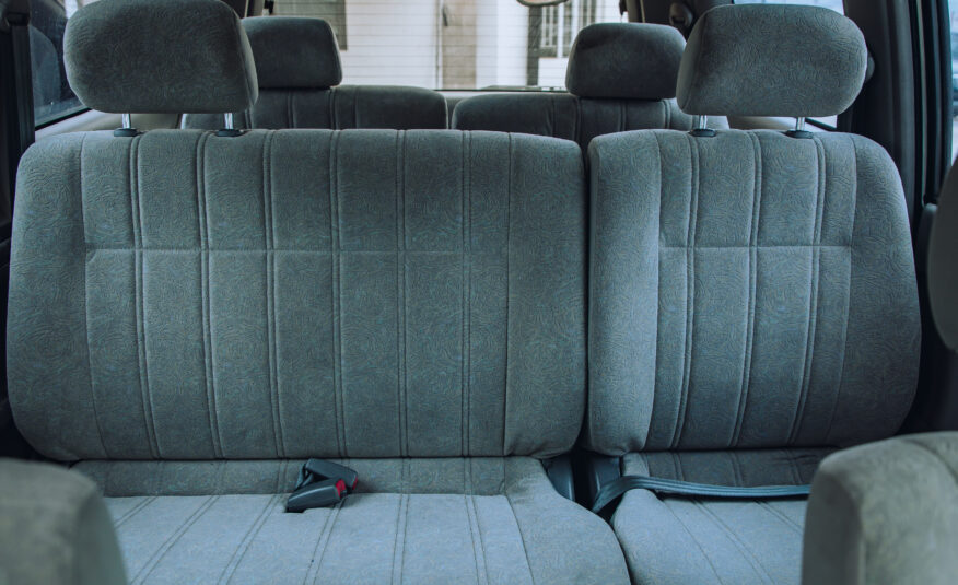 2000 TOYOTA NOAH
