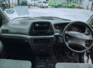2000 TOYOTA NOAH