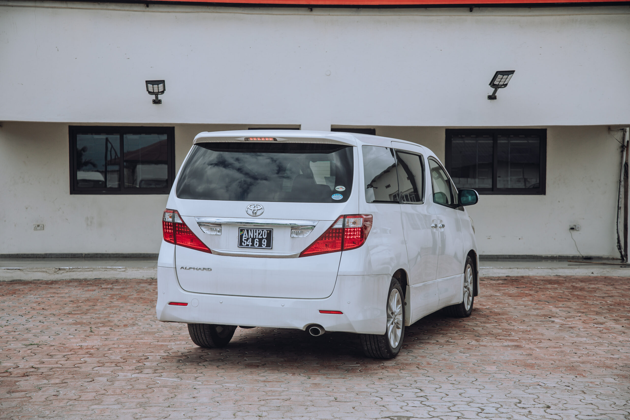 2010 TOYOTA ALPHARD