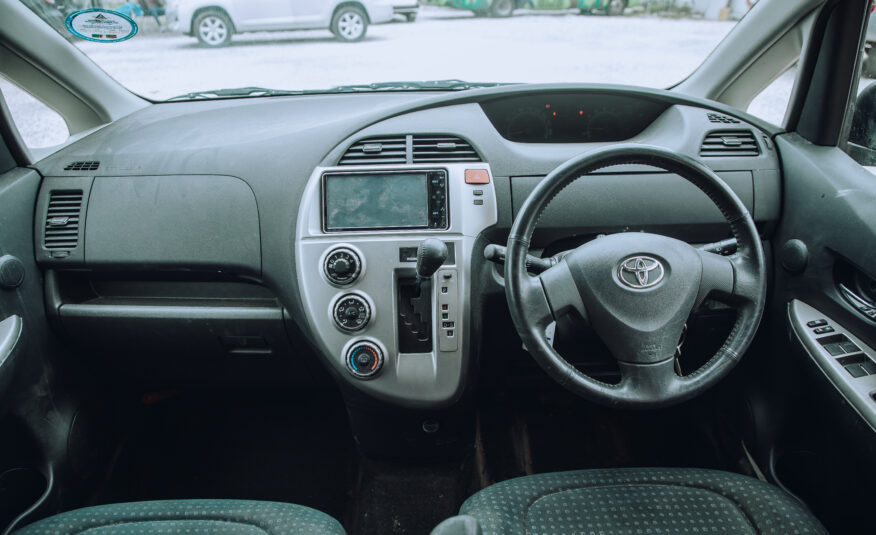2010 TOYOTA RACTIS