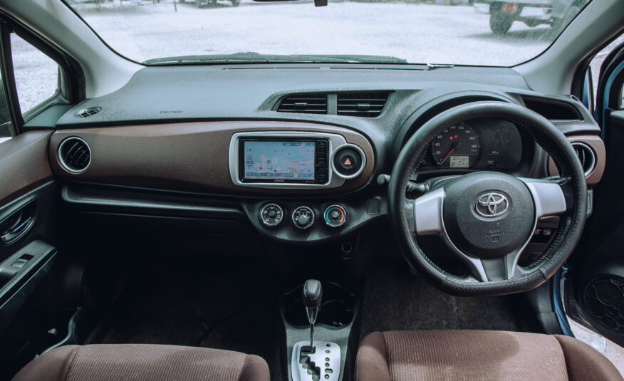2011 TOYOTA VITZ